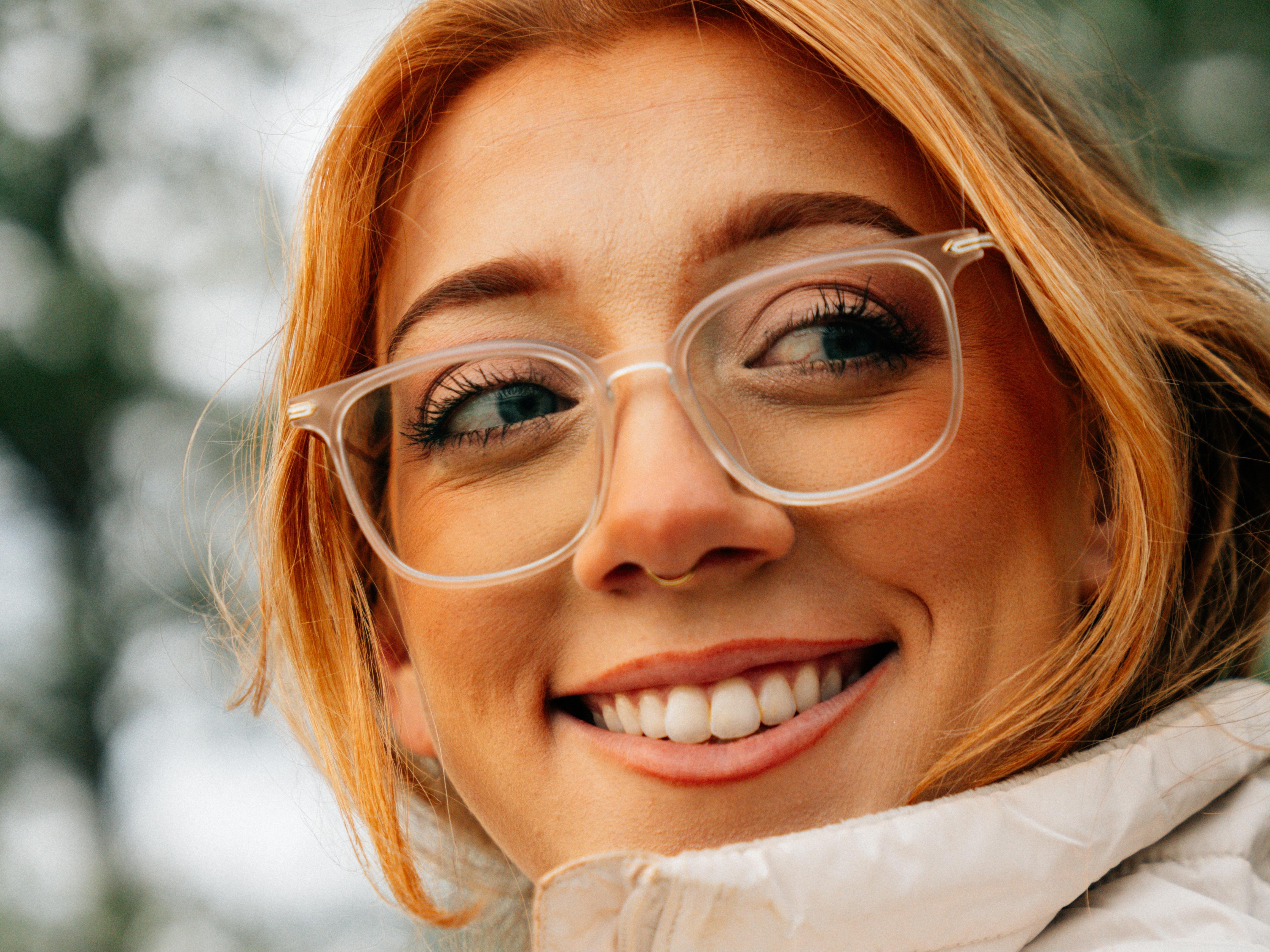 Dieta a zdrowie zębów – co jeść, a czego unikać, by zachować biały uśmiech?